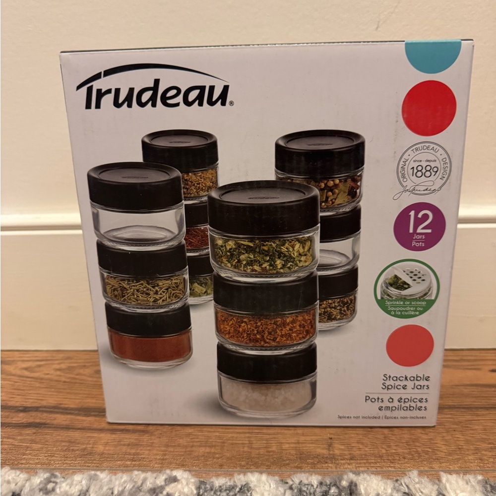 NEW Stackable Spice Jars - 24-Pack (Black Lids)